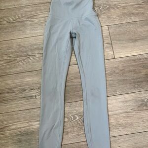 Lululemon Gray High-Waisted Leggings